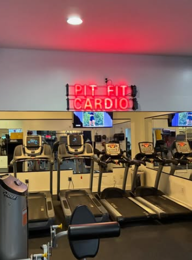 Cardio section at Pit Fitness
